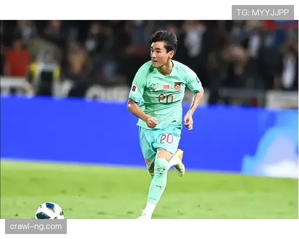韦世豪私下喝的水比普通人一个月工资还贵